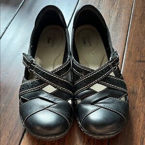 Clarks Black Leather Crisscross Flats